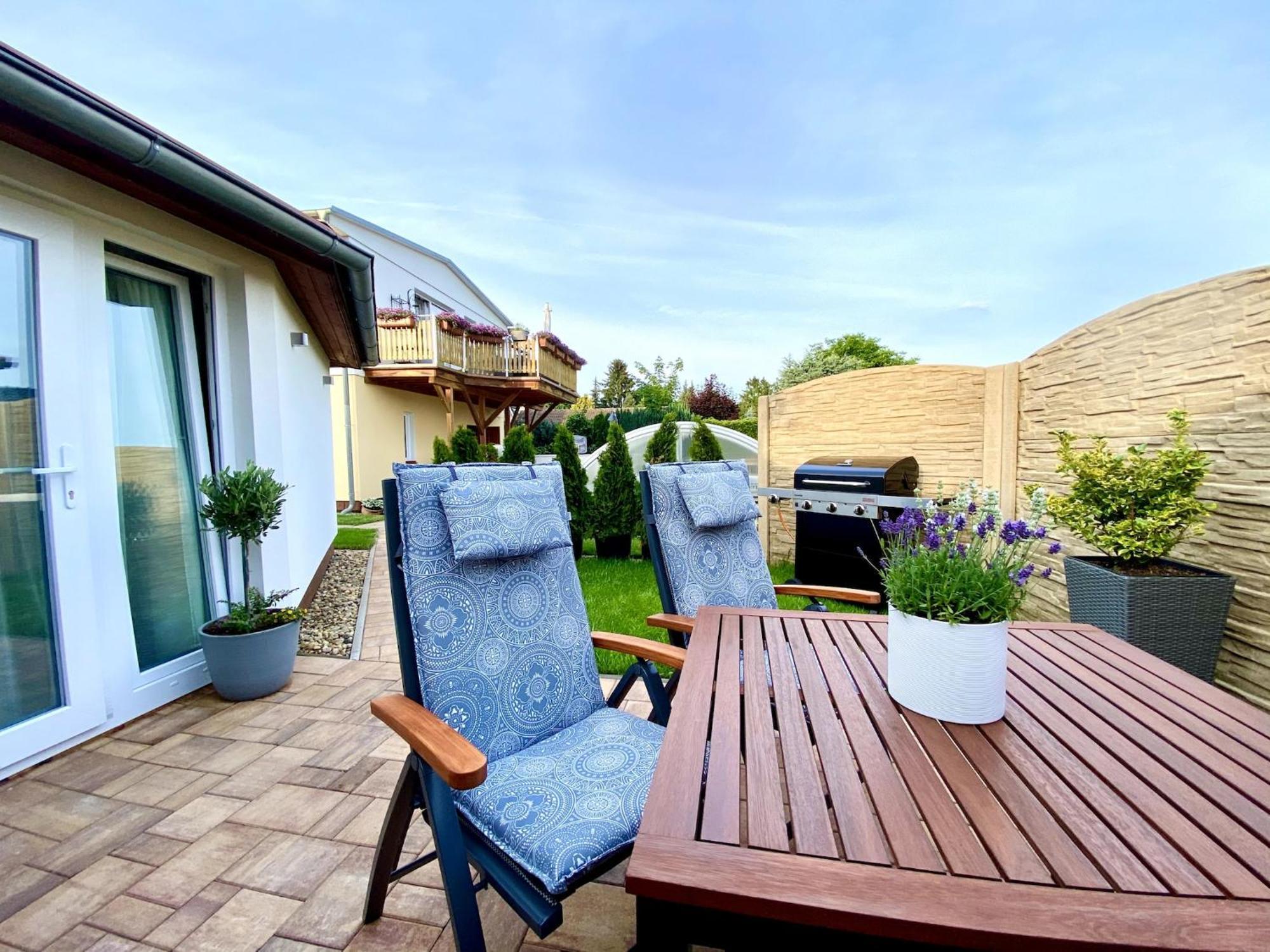Villa In Doksy With Barbecue Buitenkant foto